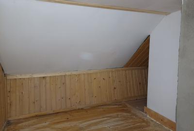 Casă individuală cu 8 camere cu Canalizare în Nistorești - 28