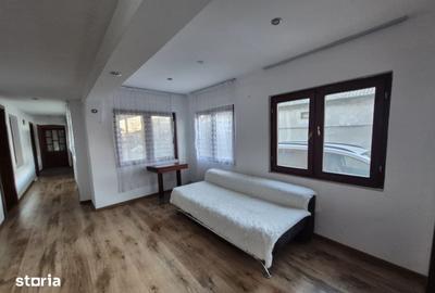Casă cu 4 camere cu Teren 1933 Mp în Central - 11