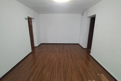Spațiu comercial, de 50 mp, în Podu Roș