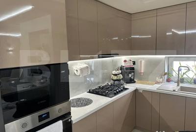 Apartament cu 4 camere decomandat în Central - 1