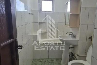 Garsonieră decomandată în Soarelui