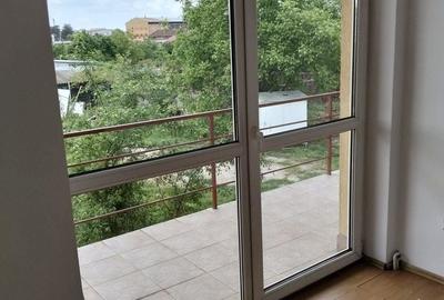 Apartament cu 3 camere decomandat în Trei Stejari - 6