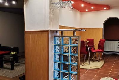 Apartament cu 3 camere decomandat în Mioriței
