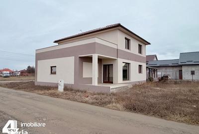 Casă cu 4 camere cu Teren 500 Mp în Central - 20