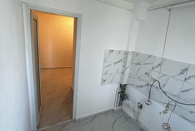 Apartament cu 2 camere semidecomandat în Micro 40