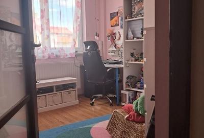 Apartament cu 3 camere decomandat în Central - 3