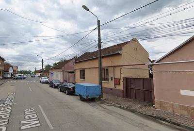 Casă cu 2 camere cu Teren 187 Mp în Central
