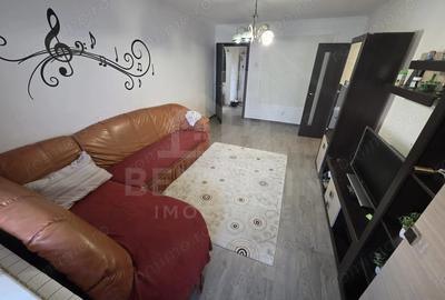 Apartament cu 2 camere semidecomandat în Craiovița Nouă - 1