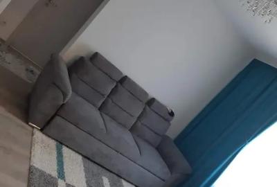 Apartament cu 3 camere semidecomandat în Central - 1