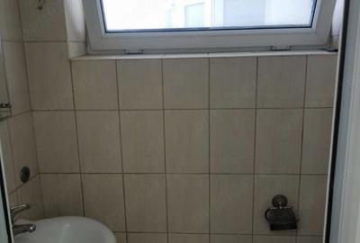 Apartament cu 3 camere decomandat în Traian