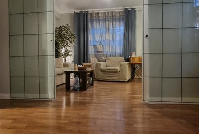 Casă cu 11 camere cu Teren 270 Mp în Dorobanți