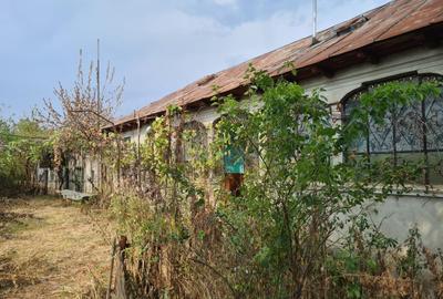 Casă cu 5 camere cu Teren 1700 Mp în Central