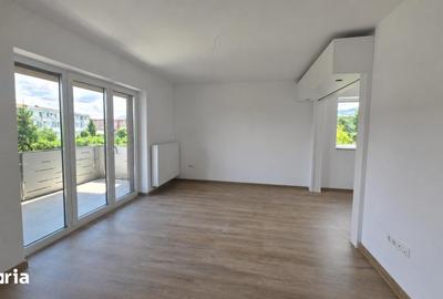 Apartament cu 3 camere decomandat în Bartolomeu