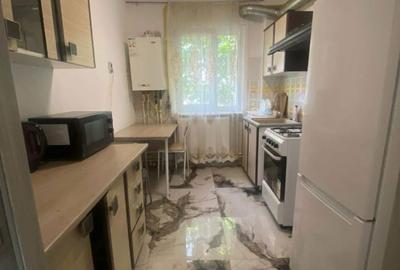 Apartament cu 3 camere decomandat în Central - 1