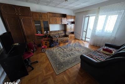 Apartament cu 3 camere decomandat în Gării