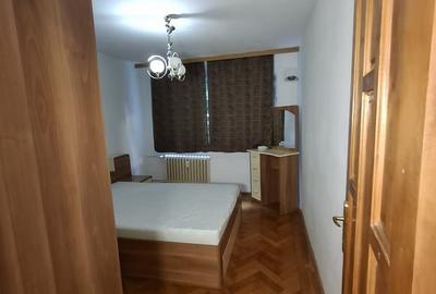 Apartament cu 3 camere decomandat în Alexandru Obregia
