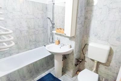 Apartament cu 3 camere decomandat în Malul Mureșului