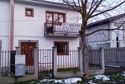 Casă cu 5 camere cu Teren 406 Mp în Central - 2