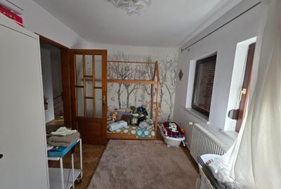 Casă cu 6 camere cu Canalizare în Mihai Eminescu - 7