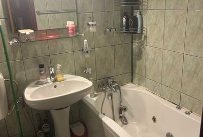 Apartament cu 3 camere decomandat în Berceni - 4