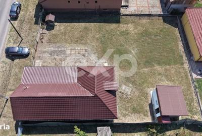 Casă cu 3 camere în Central