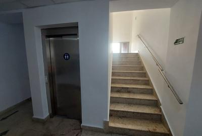 Birou, de 193 mp, în Delfinariu - 19