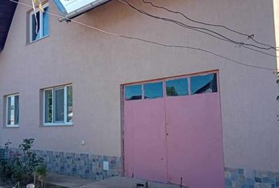 Casă cu 3 camere în Florești - 2