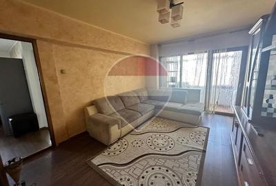 Apartament cu 3 camere, mobilat în Central