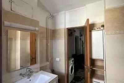 Garsonieră decomandată, mobilată în Cug - 6