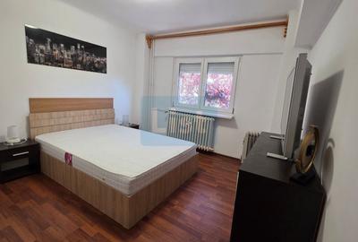 Apartament cu 3 camere decomandat în Central - 4