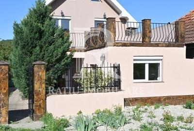 Casă cu 3 camere în Rontău - 5