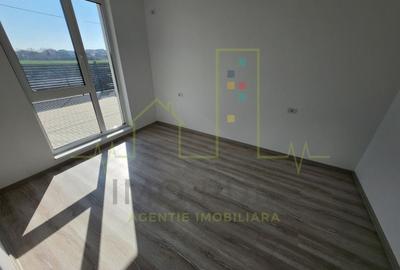 Duplex cu 5 camere cu Canalizare în Dumbrăvița - 7
