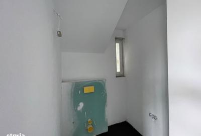 Casă cu 4 camere în Plopi