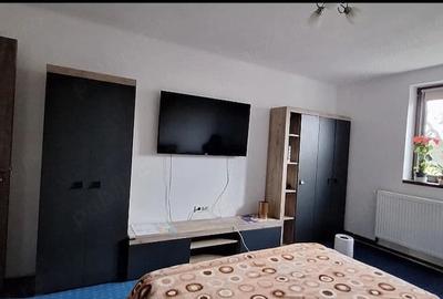 Casă cu Teren 1300 Mp în Central