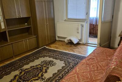 Apartament cu 3 camere decomandat în Răcădău - 2