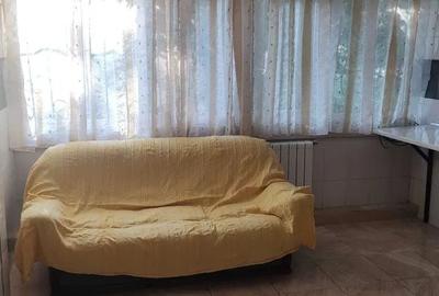 Casă cu 3 camere decomandat cu Teren 150 Mp în Titan