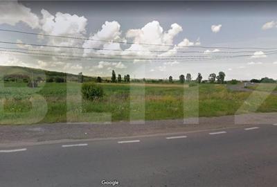 Teren de 3400 mp, în Cornești