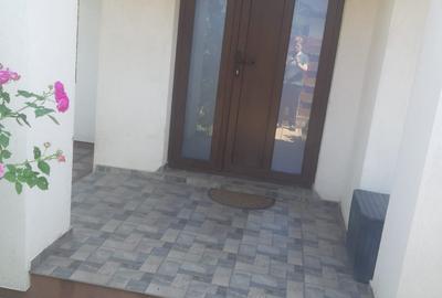 Casă cu 4 camere cu Teren 428 Mp în Breazu - 9