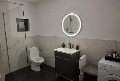Casă cu Teren 300 Mp în Central - 2
