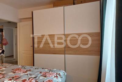 Apartament cu 3 camere decomandat, mobilat în Central