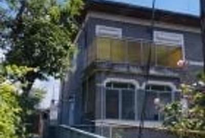Casă cu 4 camere cu Canalizare în Balotești - 2