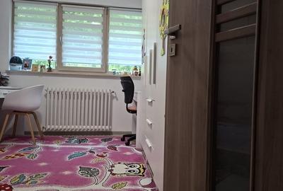 Apartament cu 7 camere decomandat în Central - 3