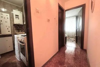 Apartament cu 4 camere decomandat în Drăgănești-Olt - 16