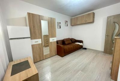 Garsonieră semidecomandată, mobilată în Podu Roș