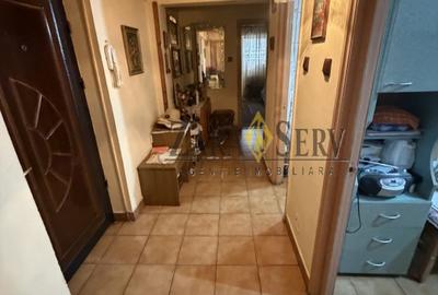 Apartament cu 3 camere decomandat în Central
