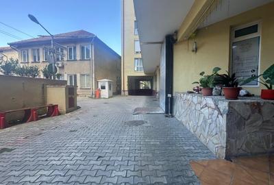 Spațiu comercial, de 20 mp, în Central - 2