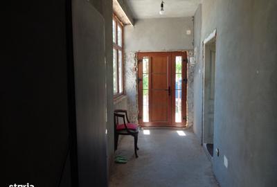 Casă cu 3 camere în Turnu - 11