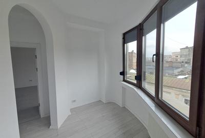 Apartament cu 4 camere decomandat în Moșilor - 7