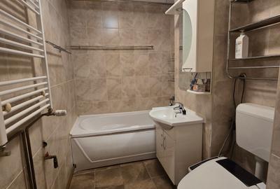 Apartament cu 3 camere decomandat în Drumul Sării - 20