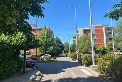 Apartament cu 4 camere decomandat în Băneasa - 9